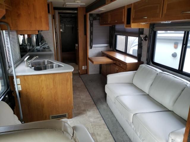 2006 Workhorse Custom Chassis Motorhome Chassis W22