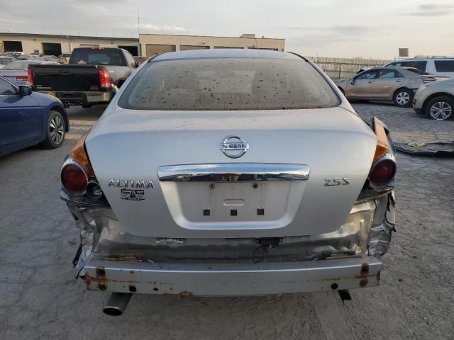 2010 Nissan Altima Base