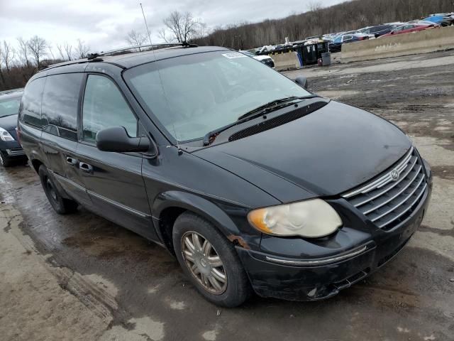 2006 Chrysler Town & Country Limited