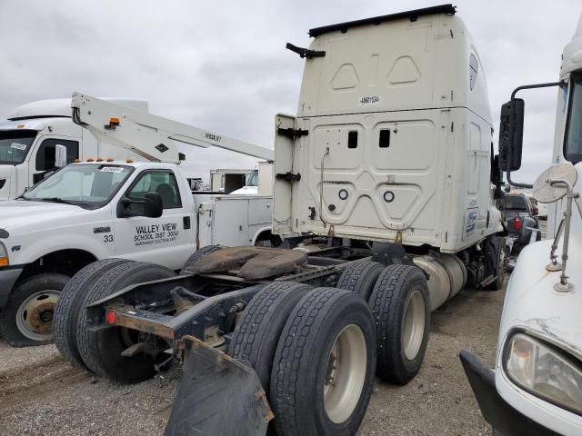 2016 Freightliner Cascadia 125