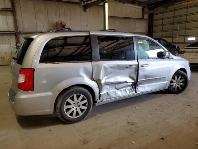 2011 Chrysler Town & Country Touring L