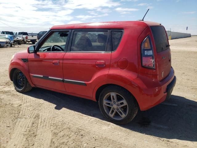 2010 KIA Soul +