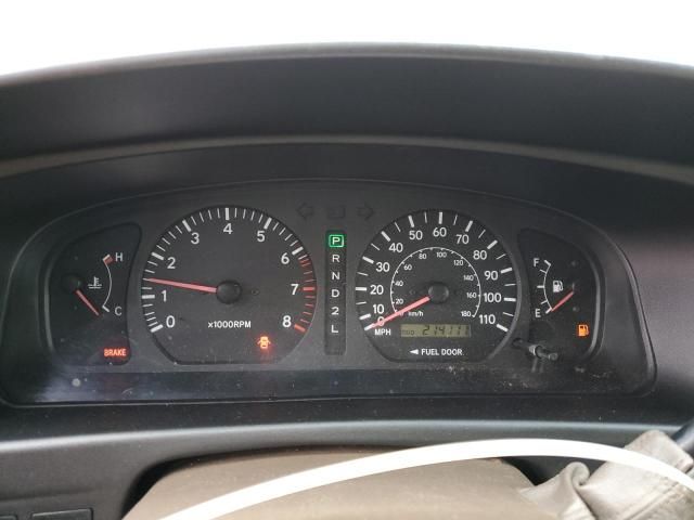 2000 Toyota Sienna LE