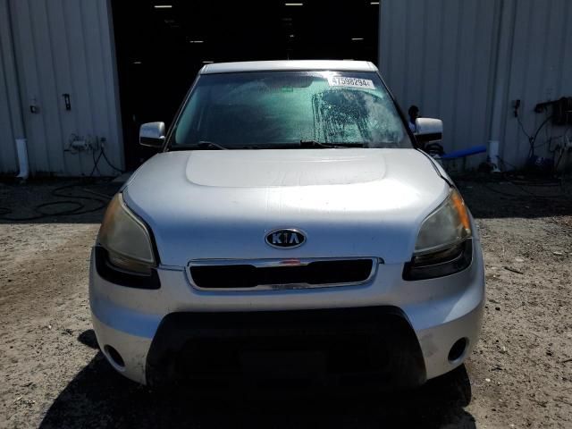 2010 KIA Soul +