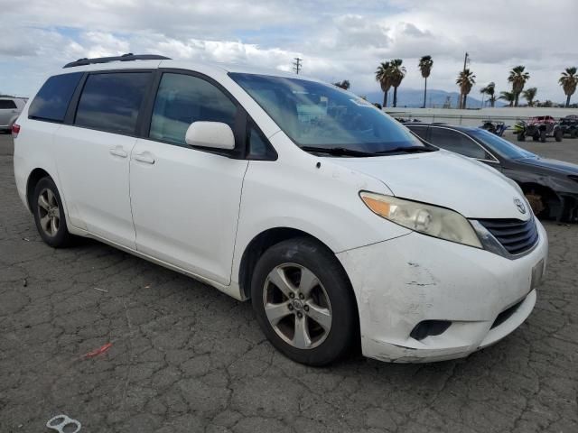 2011 Toyota Sienna LE