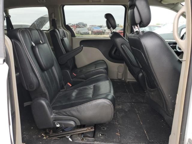 2014 Chrysler Town & Country Touring