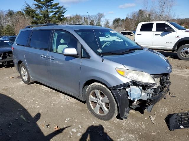 2011 Toyota Sienna LE