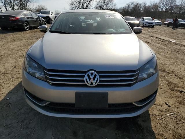 2013 Volkswagen Passat S