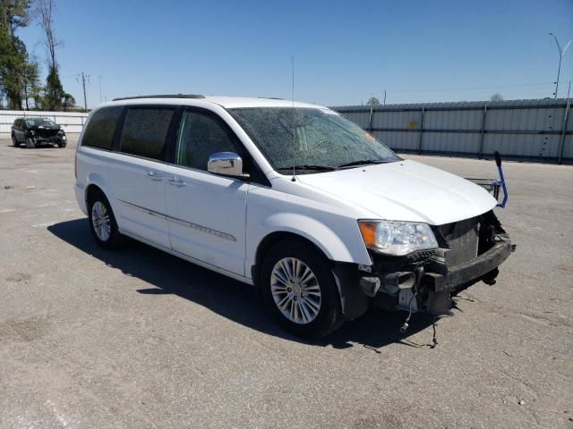 2015 Chrysler Town & Country Touring L