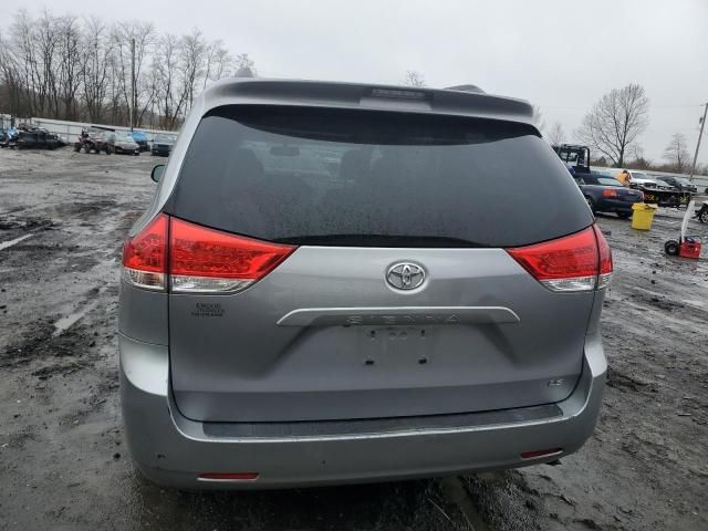 2011 Toyota Sienna LE