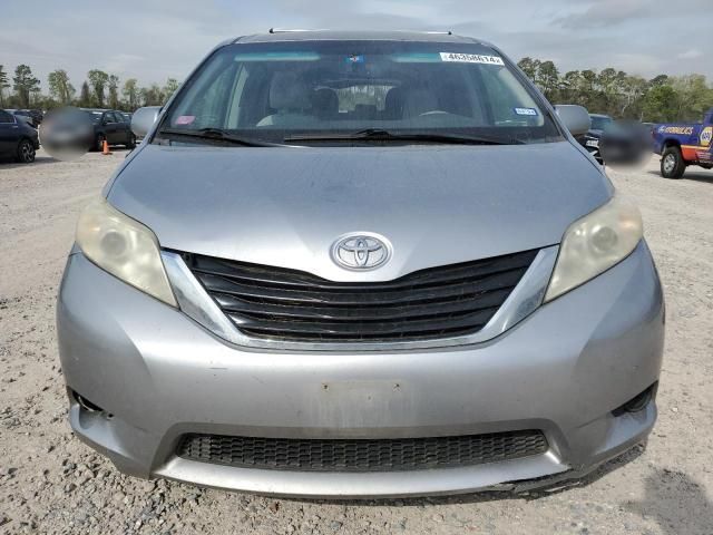 2012 Toyota Sienna LE