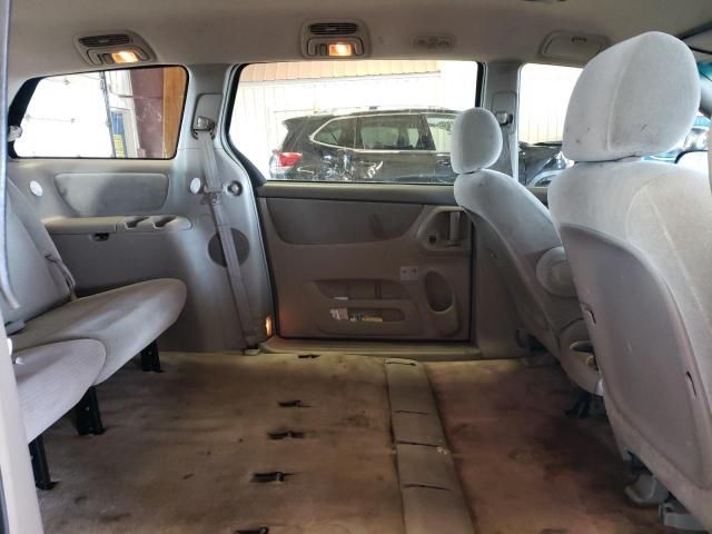 2008 Toyota Sienna CE