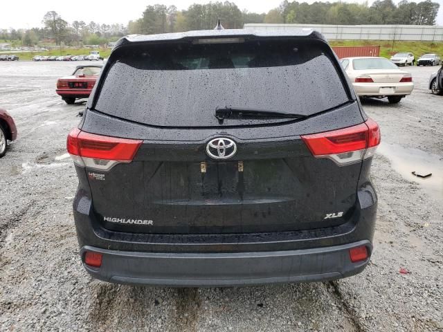 2019 Toyota Highlander SE