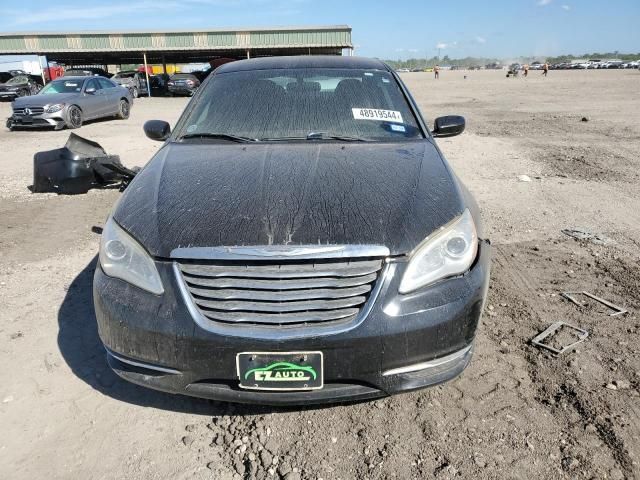 2013 Chrysler 200 Touring