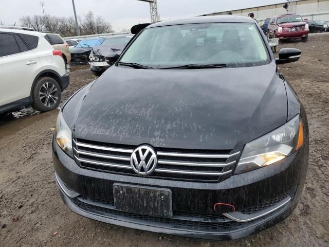 2013 Volkswagen Passat SE