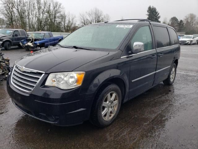 2010 Chrysler Town & Country Touring Plus