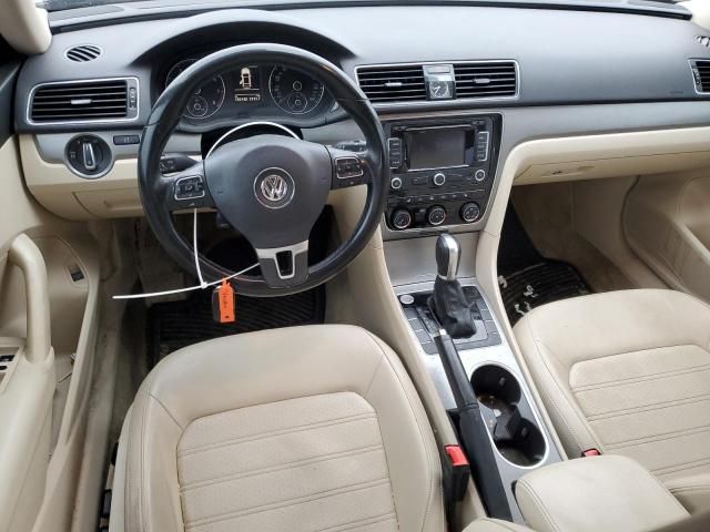 2015 Volkswagen Passat SE