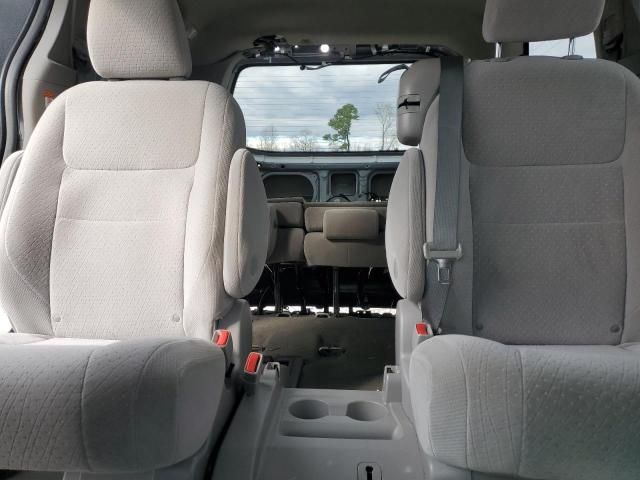 2015 Toyota Sienna LE