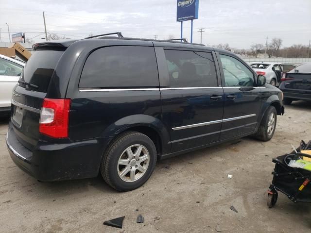 2013 Chrysler Town & Country Touring