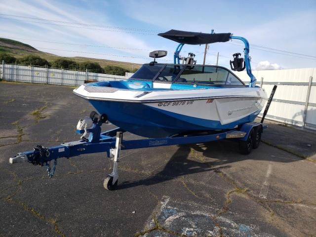 2018 Nauticstar Boat