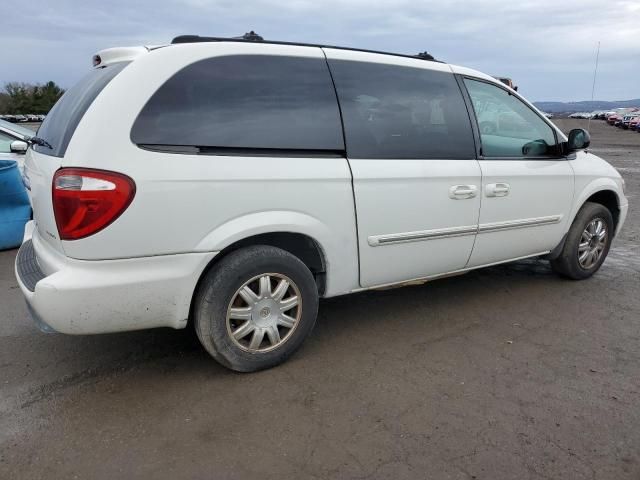 2005 Chrysler Town & Country Touring