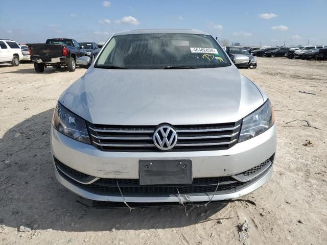 2014 Volkswagen Passat SE