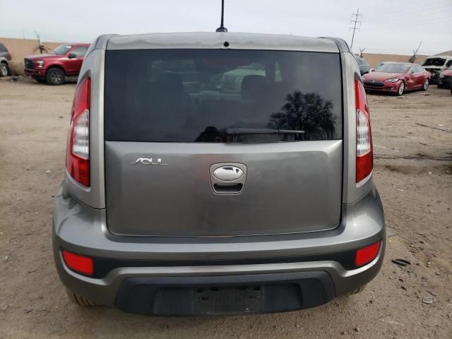 2013 KIA Soul +