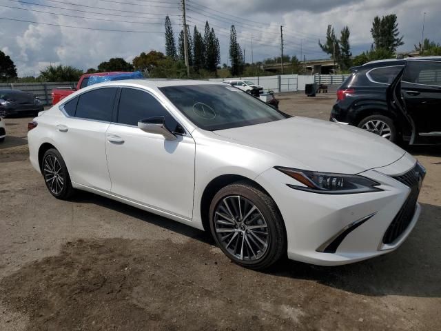 2024 Lexus ES 300H Base