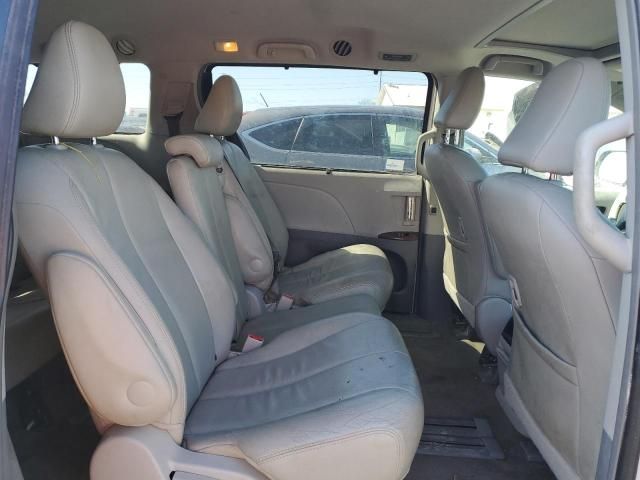 2014 Toyota Sienna XLE