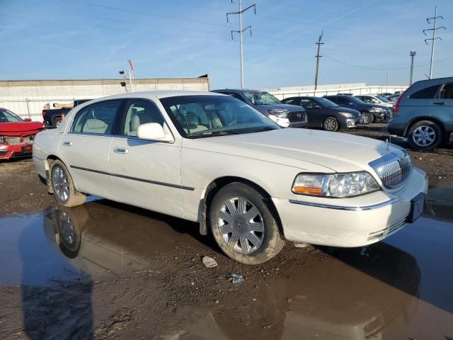 2005 Lincoln Town Car Signature Long Wheelbase