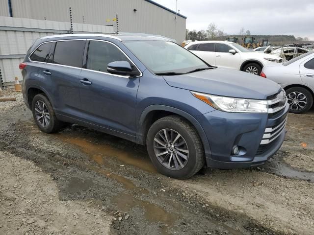 2018 Toyota Highlander SE