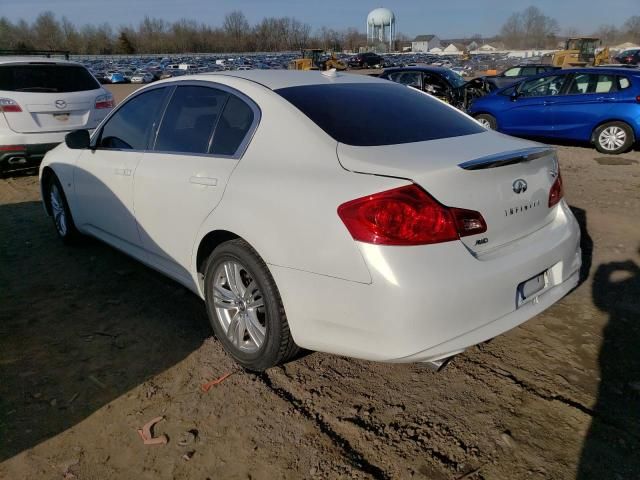 2015 Infiniti Q40