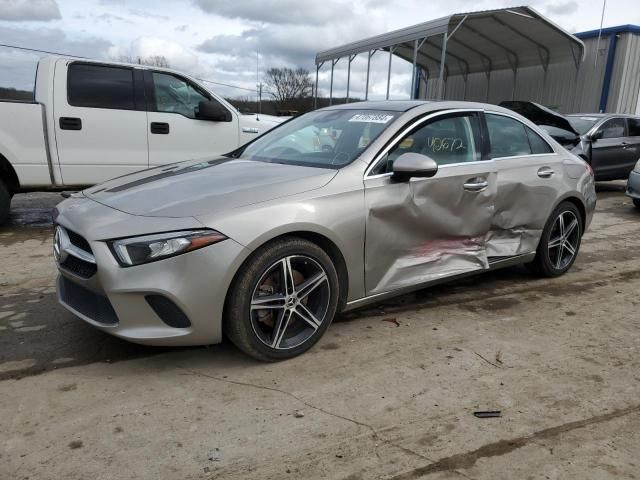 2019 Mercedes-Benz A 220