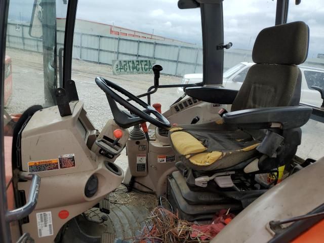 2013 Kubota Tractor