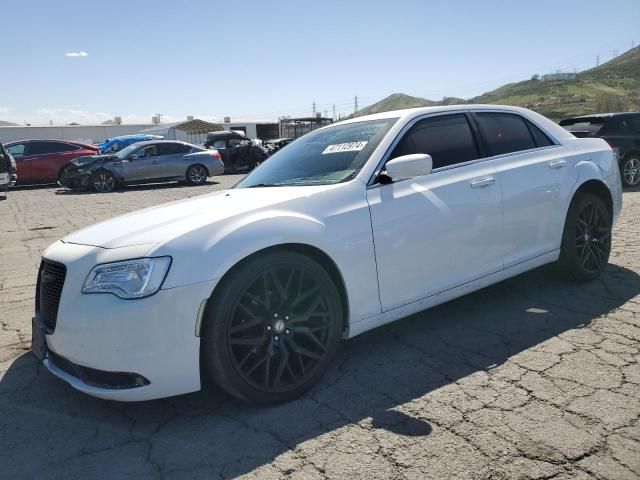 2016 Chrysler 300 Limited