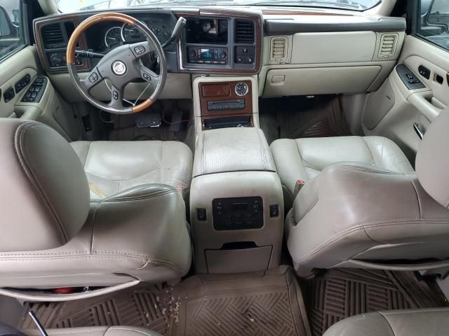 2004 Cadillac Escalade Luxury