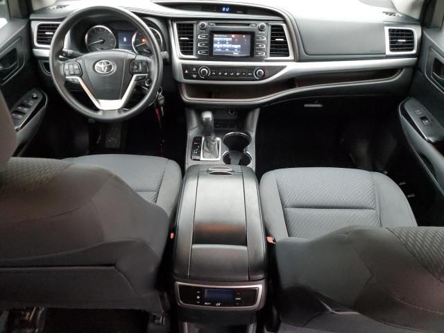 2015 Toyota Highlander LE