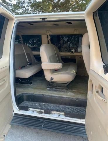 2012 Ford Econoline E350 Super Duty Wagon