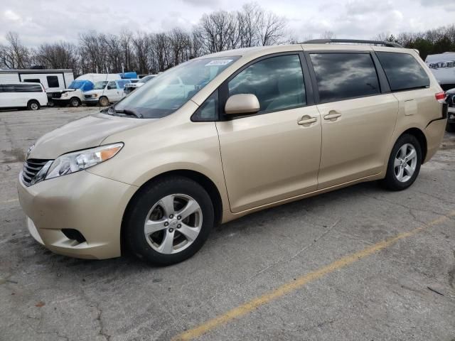 2011 Toyota Sienna LE