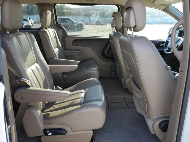 2012 Chrysler Town & Country Touring