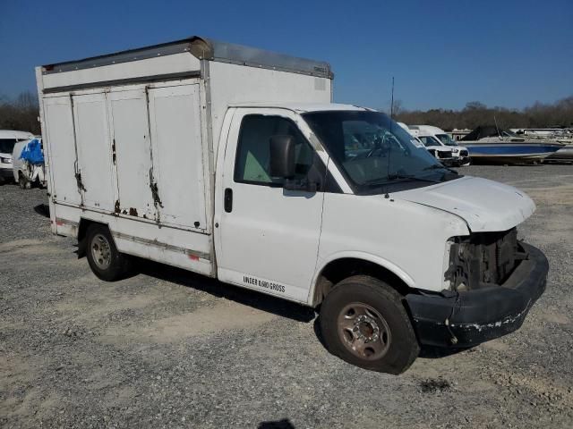 2009 GMC Savana Cutaway G3500