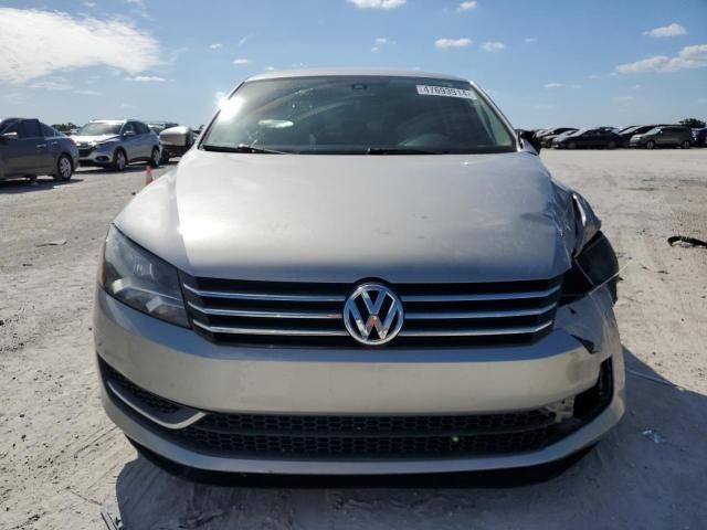 2013 Volkswagen Passat S