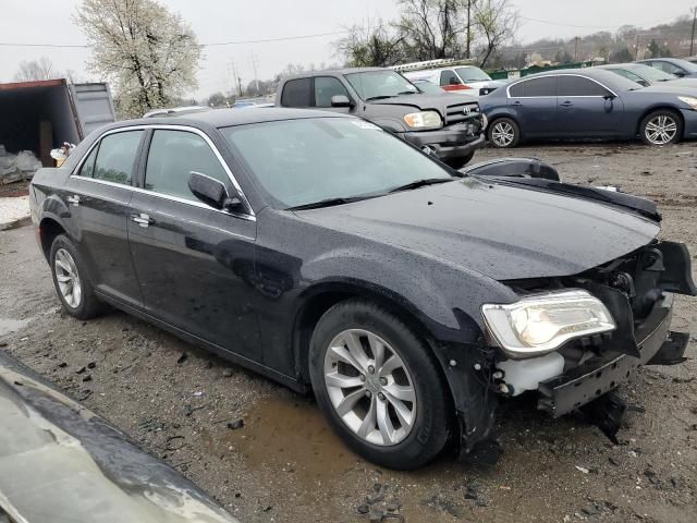 2018 Chrysler 300 Touring