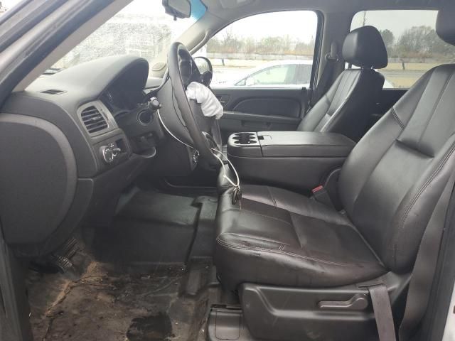 2010 Chevrolet Suburban C1500  LS