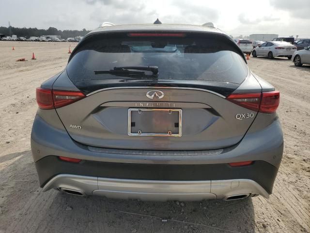 2017 Infiniti QX30 Base