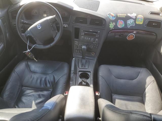 2004 Volvo V70