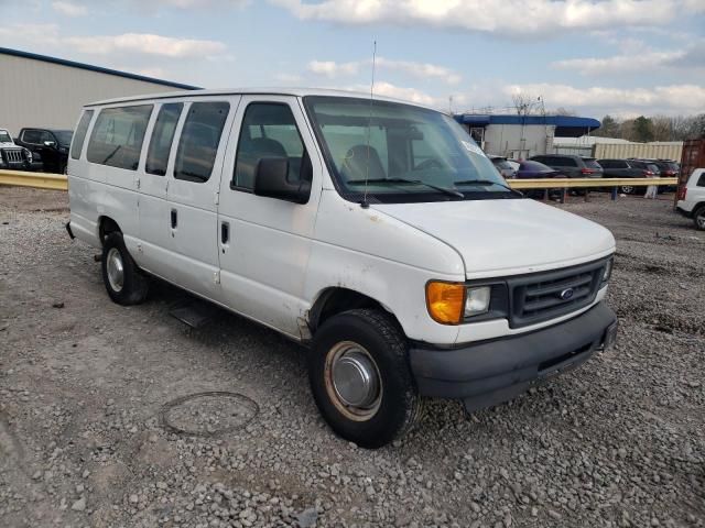 2004 Ford Econoline E350 Super Duty Wagon