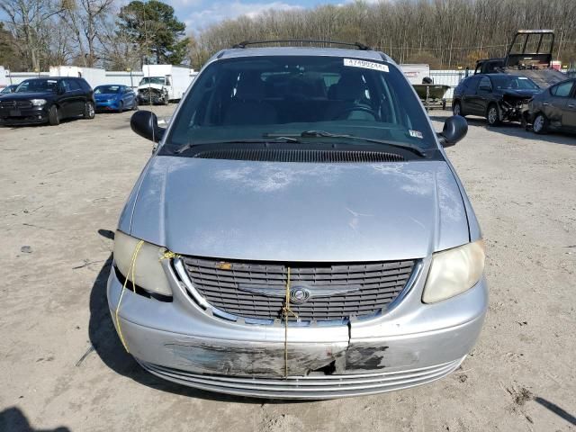 2004 Chrysler Town & Country LX