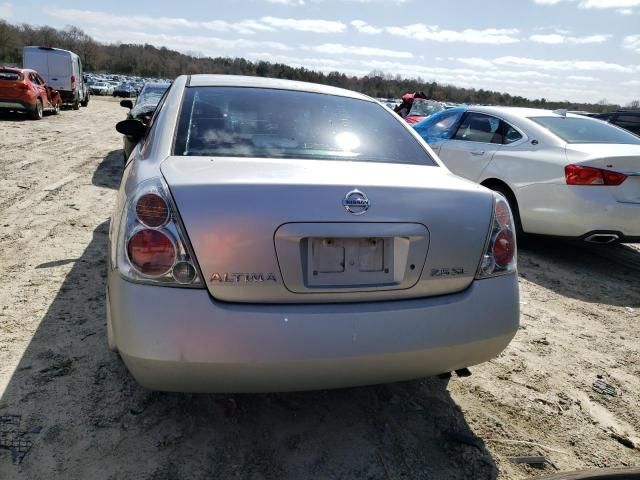 2004 Nissan Altima Base