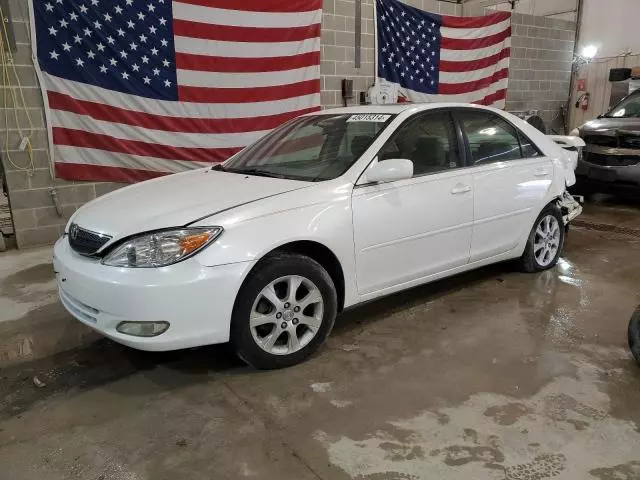 2004 Toyota Camry LE